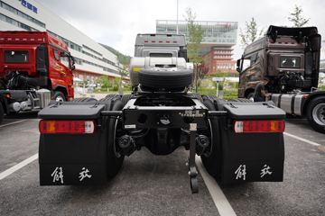�ൺ��� ӥ�� 12.5L LNG 500���� 6X4 һ�����12�� ǣ����ͼƬ