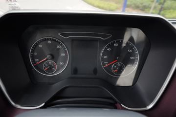 �ൺ��� ӥ�� 12.5L LNG 500���� 6X4 һ�����12�� ǣ����ͼƬ