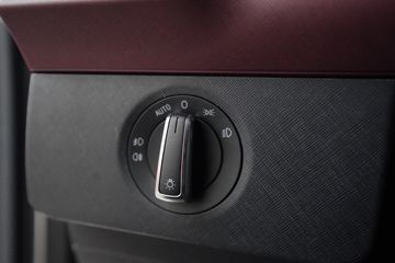 �ൺ��� ӥ�� 12.5L LNG 500���� 6X4 һ�����12�� ǣ����ͼƬ