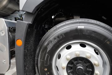 �ൺ��� ӥ�� 12.5L LNG 500���� 6X4 һ�����12�� ǣ����ͼƬ