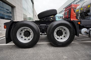 �ൺ��� ӥ�� 12.5L LNG 500���� 6X4 һ�����12�� ǣ����ͼƬ
