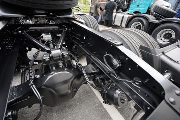 �ൺ��� ӥ�� 12.5L LNG 500���� 6X4 һ�����12�� ǣ����ͼƬ
