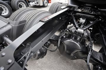 �ൺ��� ӥ�� 12.5L LNG 500���� 6X4 һ�����12�� ǣ����ͼƬ