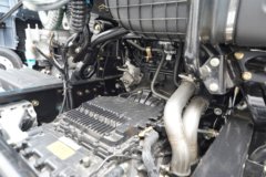 解放鹰航 智享版 13.2L柴油 640马力 6X4 一汽解放12档 AMT自动档 牵引车