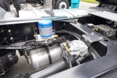 解放鹰航 智享版 13.2L柴油 640马力 6X4 一汽解放12档 AMT自动档 牵引车