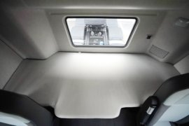 鹰腾&nbsp;牵引车驾驶室                                               图片