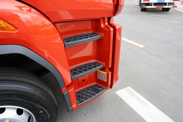 ���ӥ�� 11.1L���� 490���� 6X4 һ�����12�� ǣ����ͼƬ