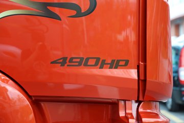 ���ӥ�� 11.1L���� 490���� 6X4 һ�����12�� ǣ����ͼƬ