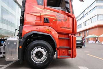 ���ӥ�� 11.1L���� 490���� 6X4 һ�����12�� ǣ����ͼƬ
