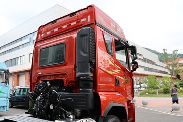 ���ӥ�� 11.1L���� 490���� 6X4 һ�����12�� ǣ����ͼƬ