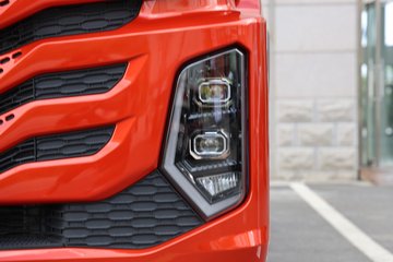 ���ӥ�� 11.1L���� 490���� 6X4 һ�����12�� ǣ����ͼƬ