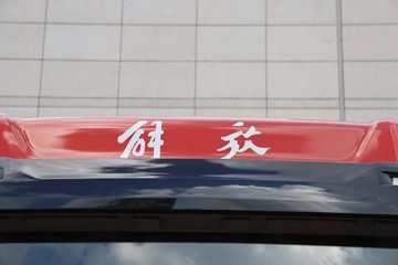���ӥ�� 11.1L���� 490���� 6X4 һ�����12�� ǣ����ͼƬ