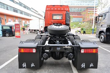 ���ӥ�� 11.1L���� 490���� 6X4 һ�����12�� ǣ����ͼƬ
