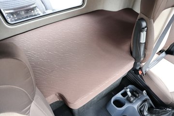 ���ӥ�� 11.1L���� 490���� 6X4 һ�����12�� ǣ����ͼƬ