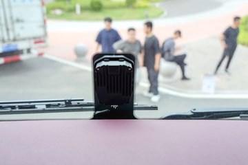 ���ӥ�� 11.1L���� 490���� 6X4 һ�����12�� ǣ����ͼƬ