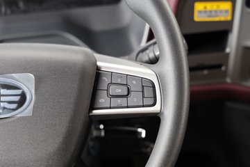 ���ӥ�� 11.1L���� 490���� 6X4 һ�����12�� ǣ����ͼƬ