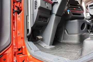 ���ӥ�� 11.1L���� 490���� 6X4 һ�����12�� ǣ����ͼƬ