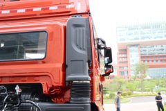 解放鹰驰 11.1L柴油 490马力 6X4 一汽解放12档 牵引车