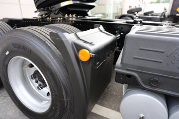 ���ӥ�� 11.1L���� 490���� 6X4 һ�����12�� ǣ����ͼƬ