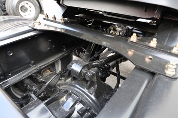 ���ӥ�� 11.1L���� 490���� 6X4 һ�����12�� ǣ����ͼƬ