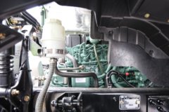 解放鹰驰 7.8L柴油 350马力 8X4 一汽解放10档 5.8米自卸车