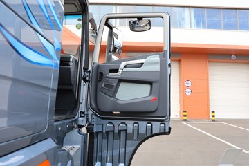 �ൺ��� ӥ�� ������ 13.2L LNG 530���� 8X4 һ�����12�� 9.5�ײ�դʽ�ػ���ͼƬ