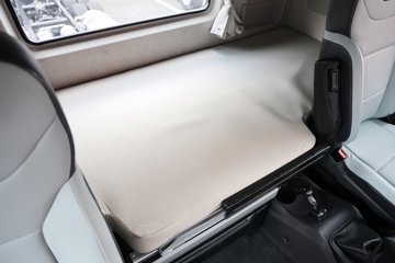 �ൺ��� ӥ�� ������ 13.2L LNG 530���� 8X4 һ�����12�� 9.5�ײ�դʽ�ػ���ͼƬ