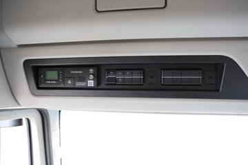 �ൺ��� ӥ�� ������ 13.2L LNG 530���� 8X4 һ�����12�� 9.5�ײ�դʽ�ػ���ͼƬ