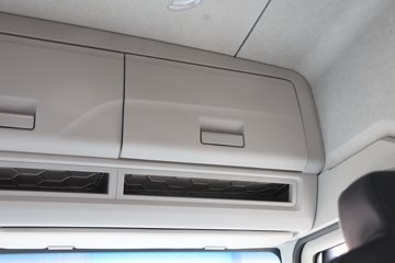 �ൺ��� ӥ�� ������ 13.2L LNG 530���� 8X4 һ�����12�� 9.5�ײ�դʽ�ػ���ͼƬ