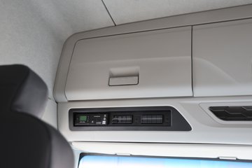 �ൺ��� ӥ�� ������ 13.2L LNG 530���� 8X4 һ�����12�� 9.5�ײ�դʽ�ػ���ͼƬ