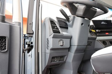 �ൺ��� ӥ�� ������ 13.2L LNG 530���� 8X4 һ�����12�� 9.5�ײ�դʽ�ػ���ͼƬ