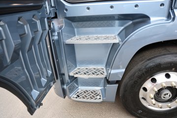 ൺ ӥ  13.2L LNG 530 8X4 һ12 9.5ײդʽػ ͼƬ