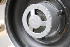 青岛解放 鹰航 智享版 13.2L LNG 530马力 8X4 一汽解放12档 9.5米仓栅式载货车