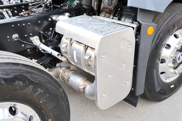 �ൺ��� ӥ�� ������ 13.2L LNG 530���� 8X4 һ�����12�� 9.5�ײ�դʽ�ػ���ͼƬ