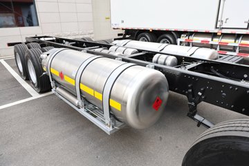 �ൺ��� ӥ�� ������ 13.2L LNG 530���� 8X4 һ�����12�� 9.5�ײ�դʽ�ػ���ͼƬ