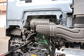 �ൺ��� ӥ�� ������ 13.2L LNG 530���� 8X4 һ�����12�� 9.5�ײ�դʽ�ػ���ͼƬ