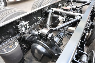 �ൺ��� ӥ�� ������ 13.2L LNG 530���� 8X4 һ�����12�� 9.5�ײ�դʽ�ػ���ͼƬ