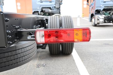 �ൺ��� ӥ�� ������ 13.2L LNG 530���� 8X4 һ�����12�� 9.5�ײ�դʽ�ػ���ͼƬ