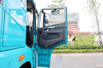 ���ӥ�� 13.2L LNG 530���� 6X4 һ�����12�� AMT�Զ��� ǣ����ͼƬ