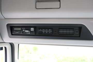 ���ӥ�� 13.2L LNG 530���� 6X4 һ�����12�� AMT�Զ��� ǣ����ͼƬ