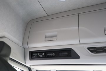 ���ӥ�� 13.2L LNG 530���� 6X4 һ�����12�� AMT�Զ��� ǣ����ͼƬ