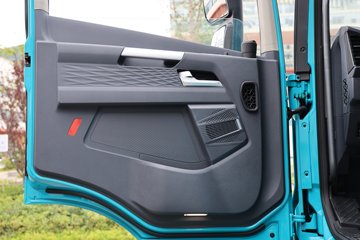 ���ӥ�� 13.2L LNG 530���� 6X4 һ�����12�� AMT�Զ��� ǣ����ͼƬ
