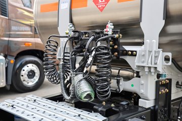 ���ӥ�� 13.2L LNG 530���� 6X4 һ�����12�� AMT�Զ��� ǣ����ͼƬ