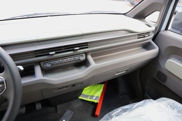 Զ�� ȫ������V7E���ܰ� 2025�� �Ǹ��� 5�� ���綯��� ����ʱ��50.2kWhͼƬ