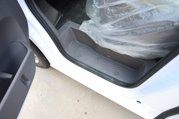 Զ�� ȫ������V7E���ܰ� 2025�� �Ǹ��� 5�� ���綯��� ����ʱ��50.2kWhͼƬ