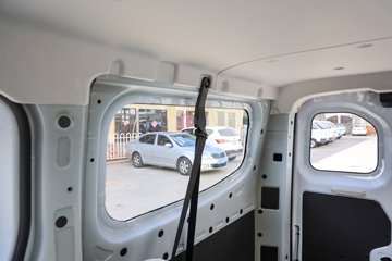 Զ�� ȫ������V7E���ܰ� 2025�� �Ǹ��� 5�� ���綯��� ����ʱ��50.2kWhͼƬ