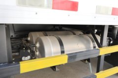 东风股份EV350 Pro 4X2 单排纯电动冷藏车 100.46kWh