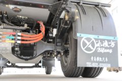 东风股份EV350 Pro 4X2 单排纯电动冷藏车 100.46kWh