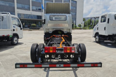 跃进 大拿T2 液刹 4.17米单排纯电动厢式轻卡 宁德时代70.59kWh