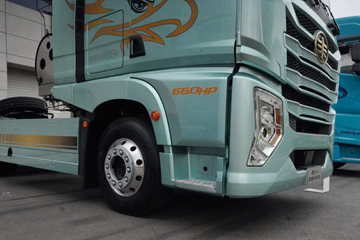 ���ӥ; ����� 15.6L LNG 660���� 6X4 һ�����12�� AMT�Զ��� ǣ����ͼƬ